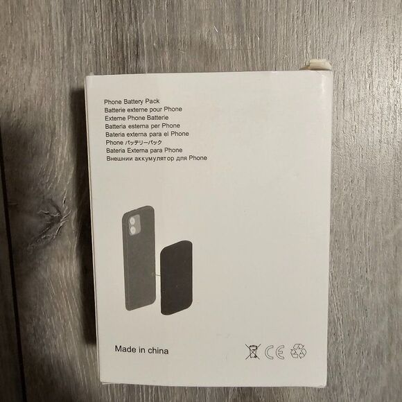 Magnetic Magsafe Black Wireless Portable Charger Power Bank Battery Pack - Picture 3 of 7